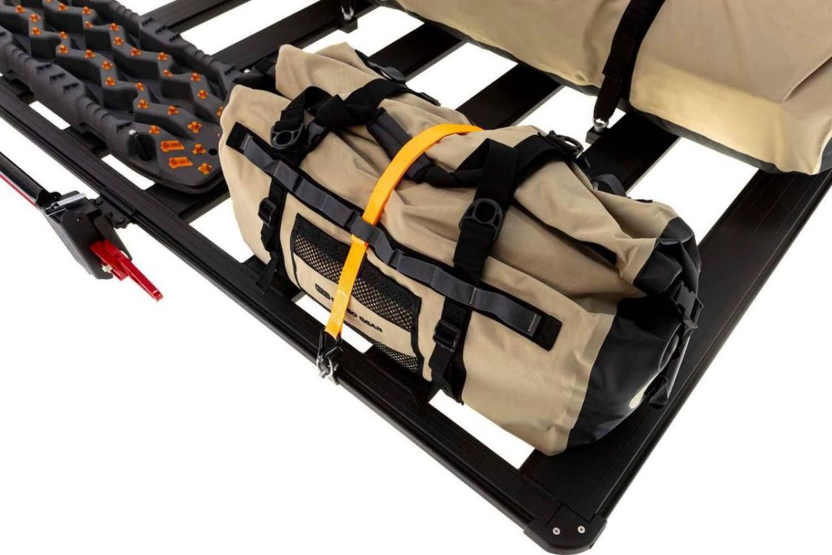 BASERACK SPRING LOADED TIE DOWNS